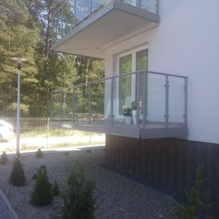 Apartament Lesny Dziwnówek Esterno foto