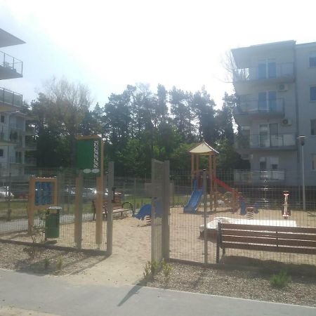 Apartament Lesny Dziwnówek Esterno foto