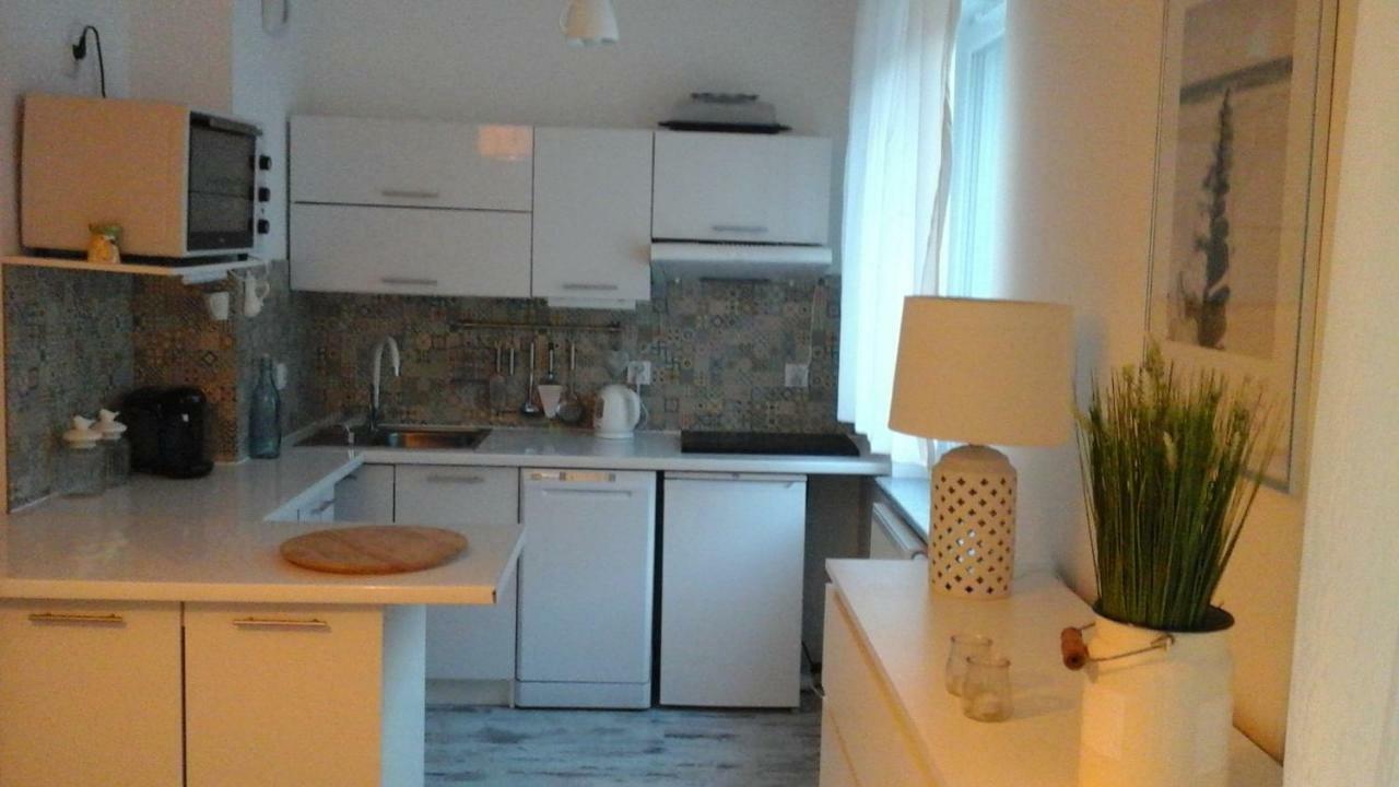 Apartament Lesny Dziwnówek Esterno foto