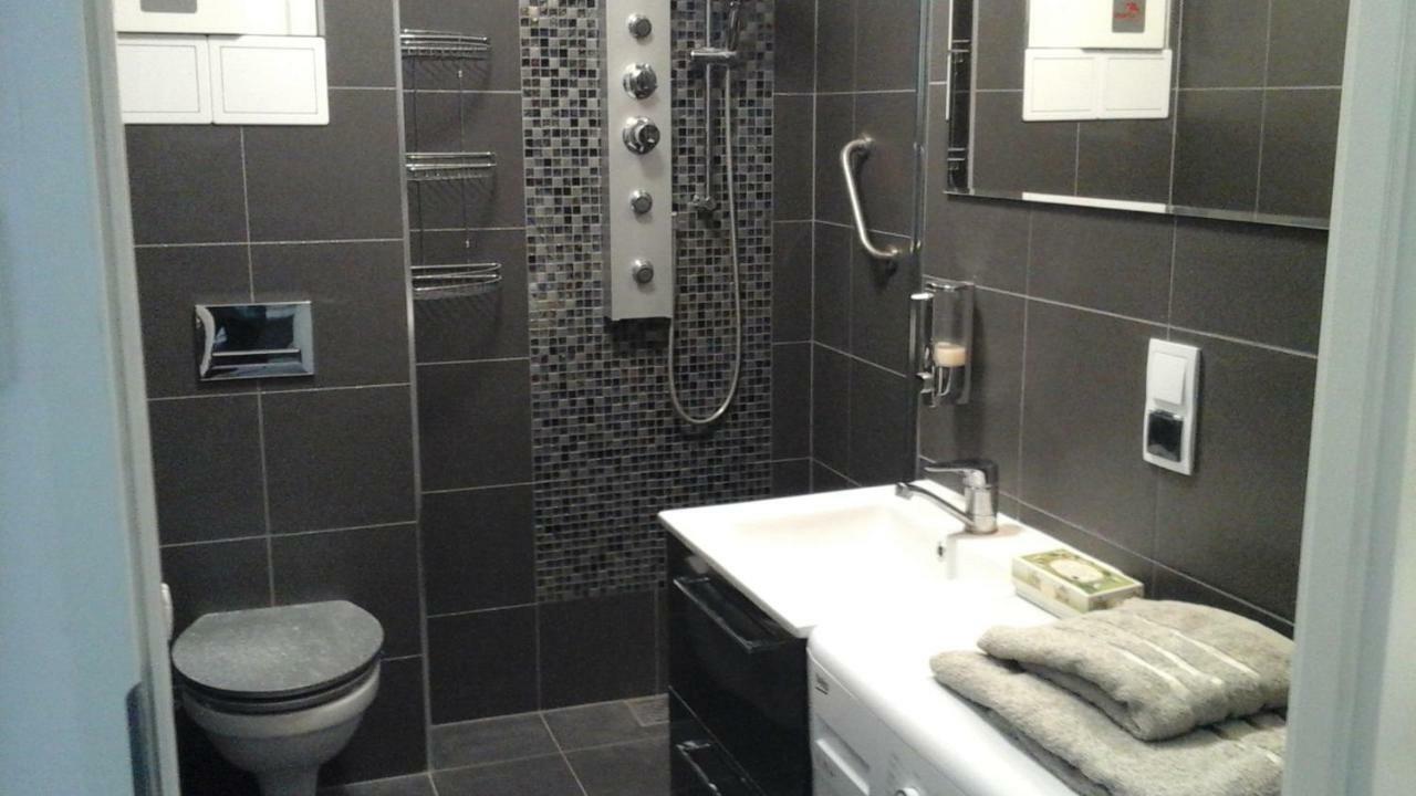 Apartament Lesny Dziwnówek Esterno foto